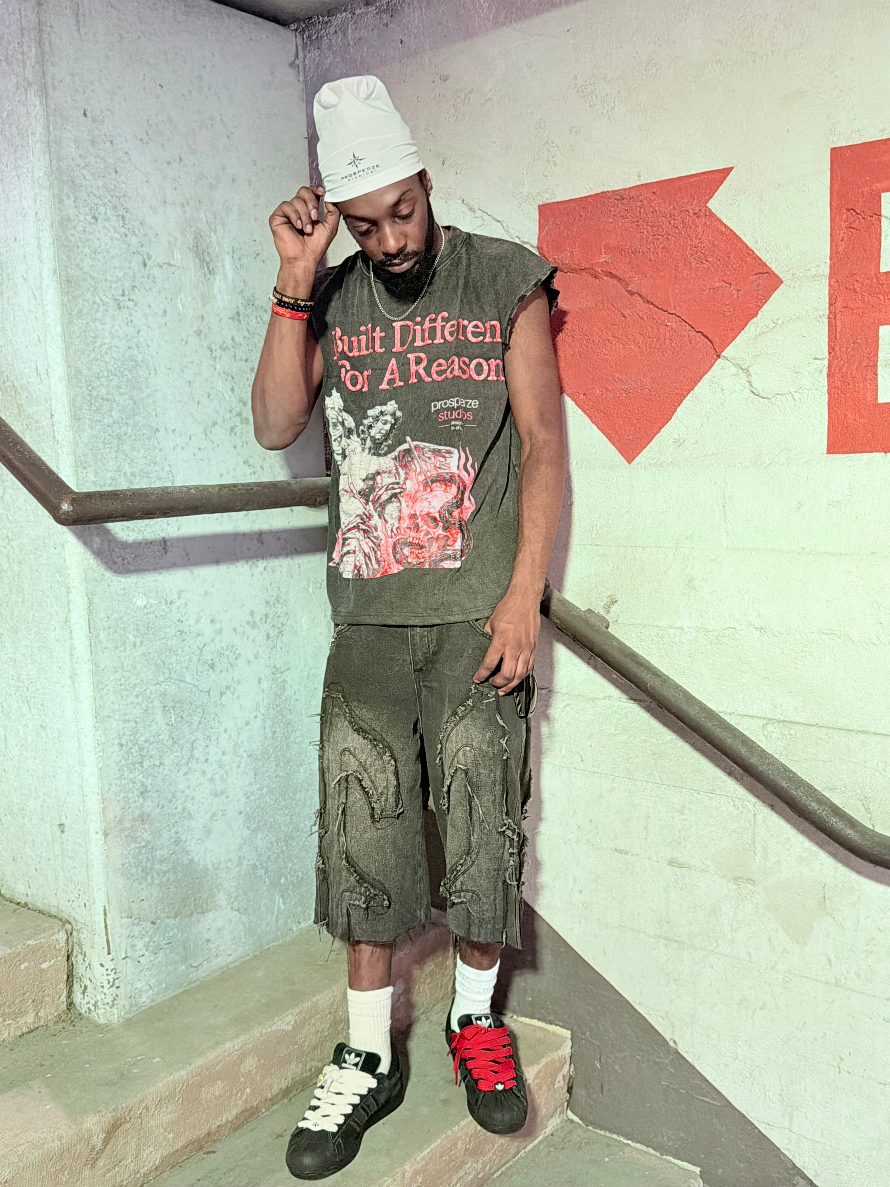 Different breed sleevless tee